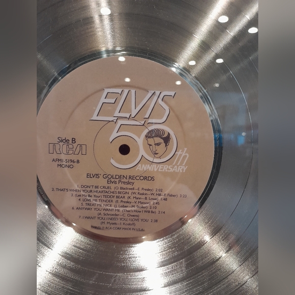 Elvis Prop Gold Record Framed!! - Picture 3 of 5
